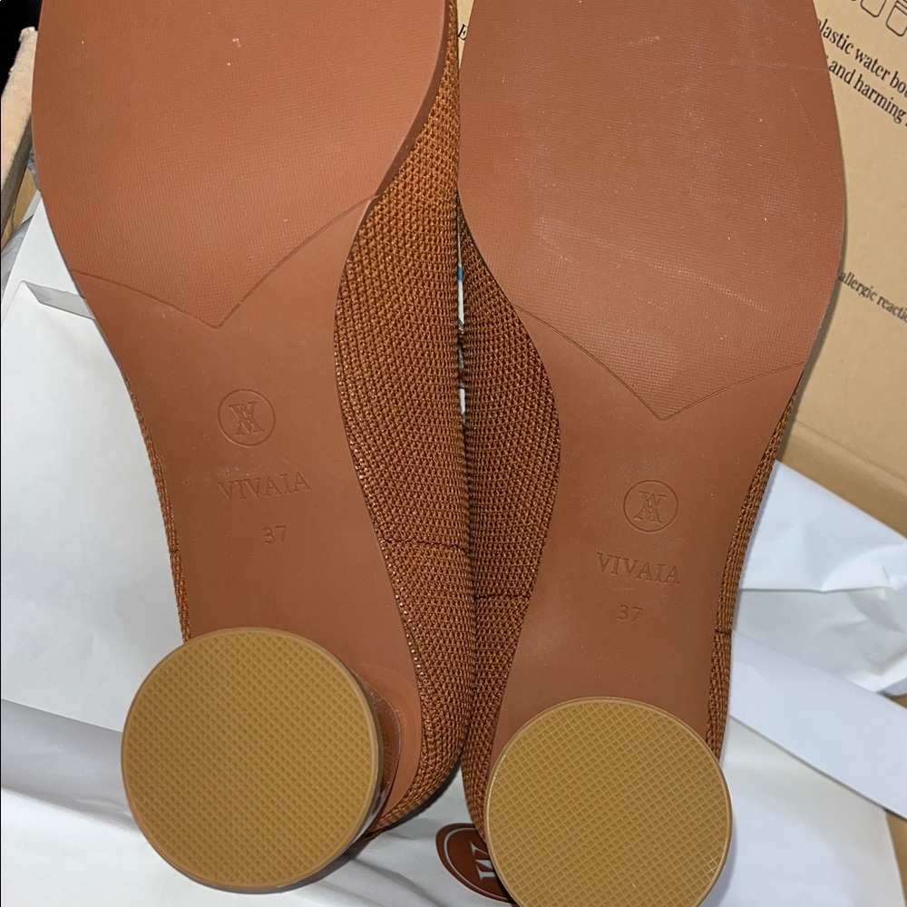 VIVAIA Square-Toe Patterned Heels - Picture 9 of 11